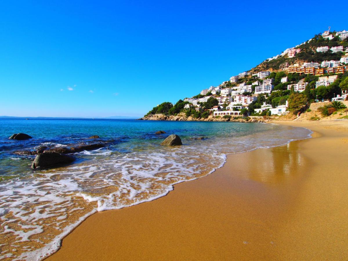 Apartment Platja De Roses-9 By Interhome Dış mekan fotoğraf